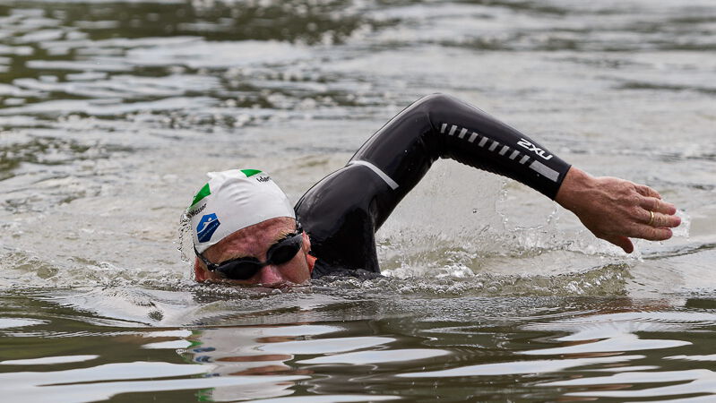 Der schwimmende Professor